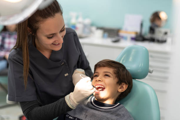 Best Dentist for Tooth Abscess  in Country Club Hills, MO